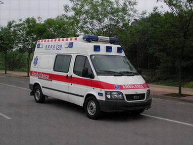 化州市救护车护送